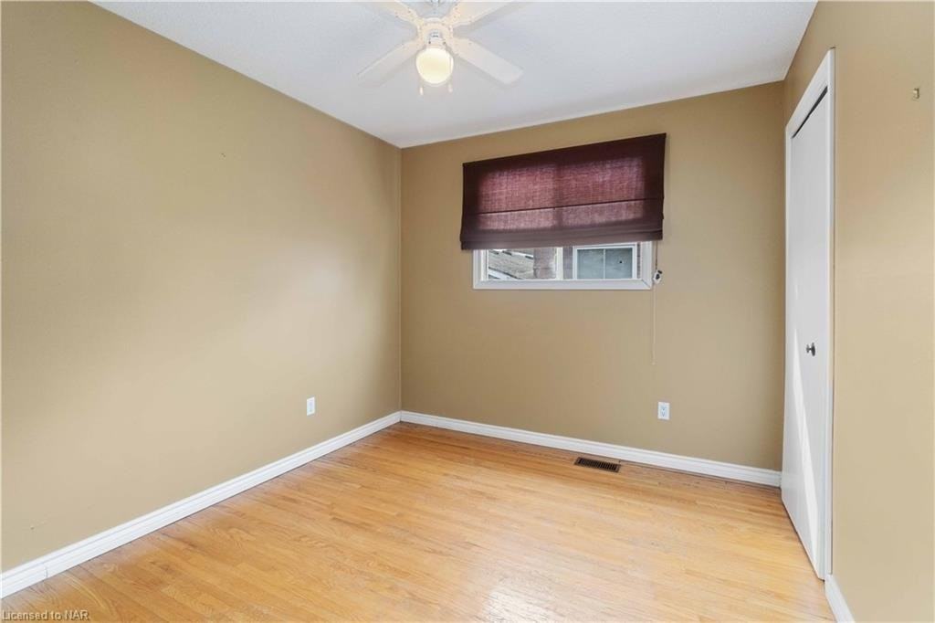 41 Brackencrest Rd - Photo 2 of 17