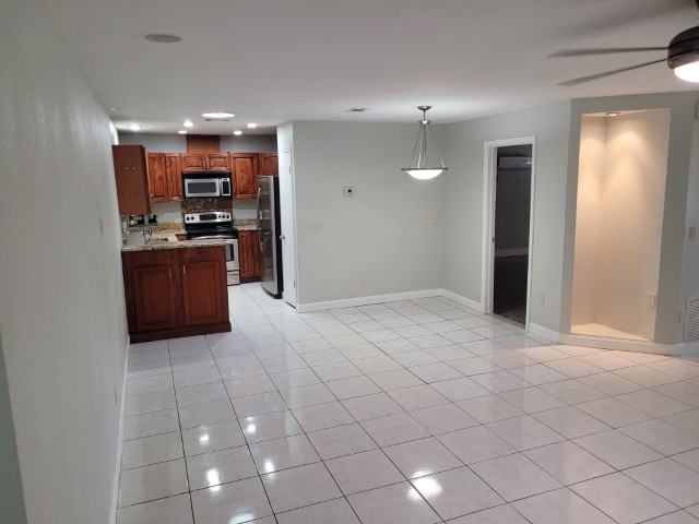 2517 Bluegill St #B - Photo 4 of 9