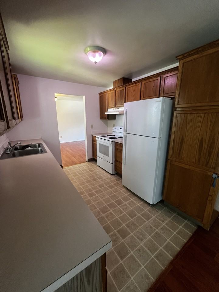 41 E Alder Pl E #1 - Photo 4 of 16