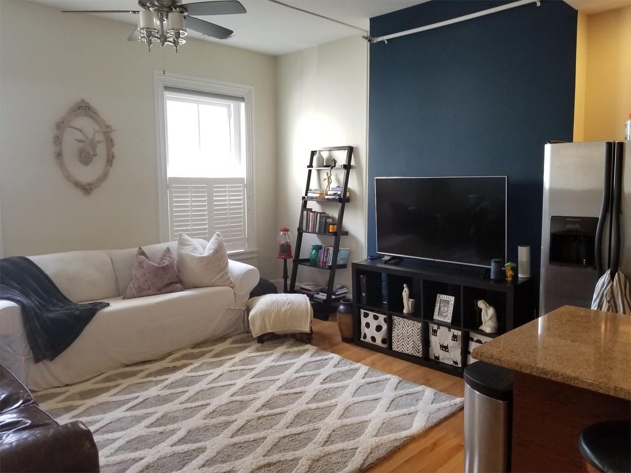 212 W Franklin St #103 - Photo 2 of 12