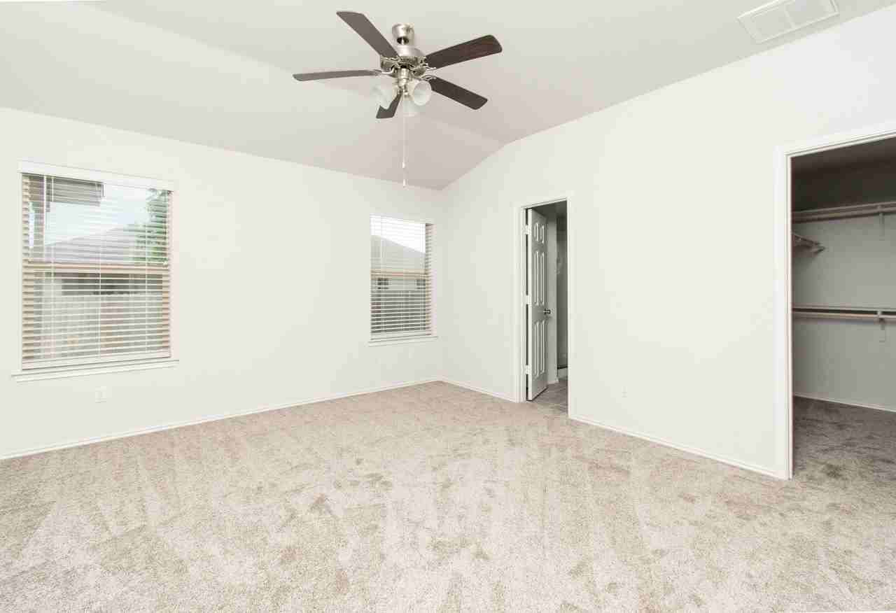 9019 Stonehollow - Photo 3 of 22