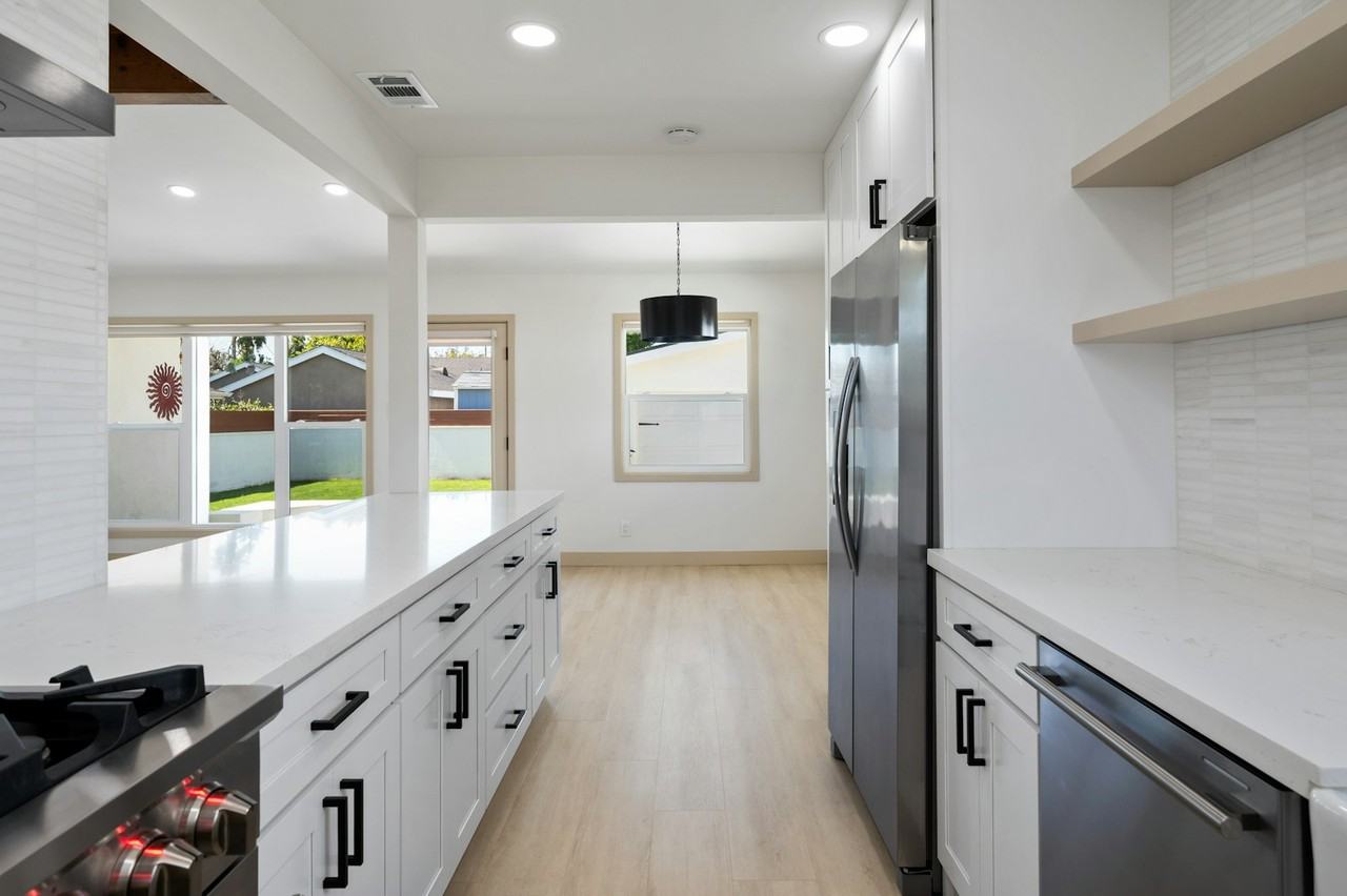 4812 Laurette Street - Photo 4 of 26