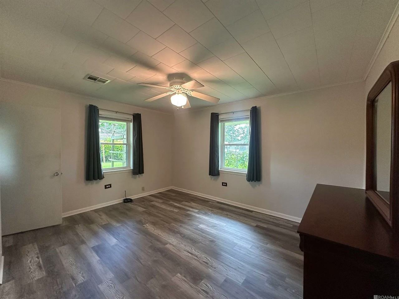 404 Hood St, Unit A - Photo 7 of 9