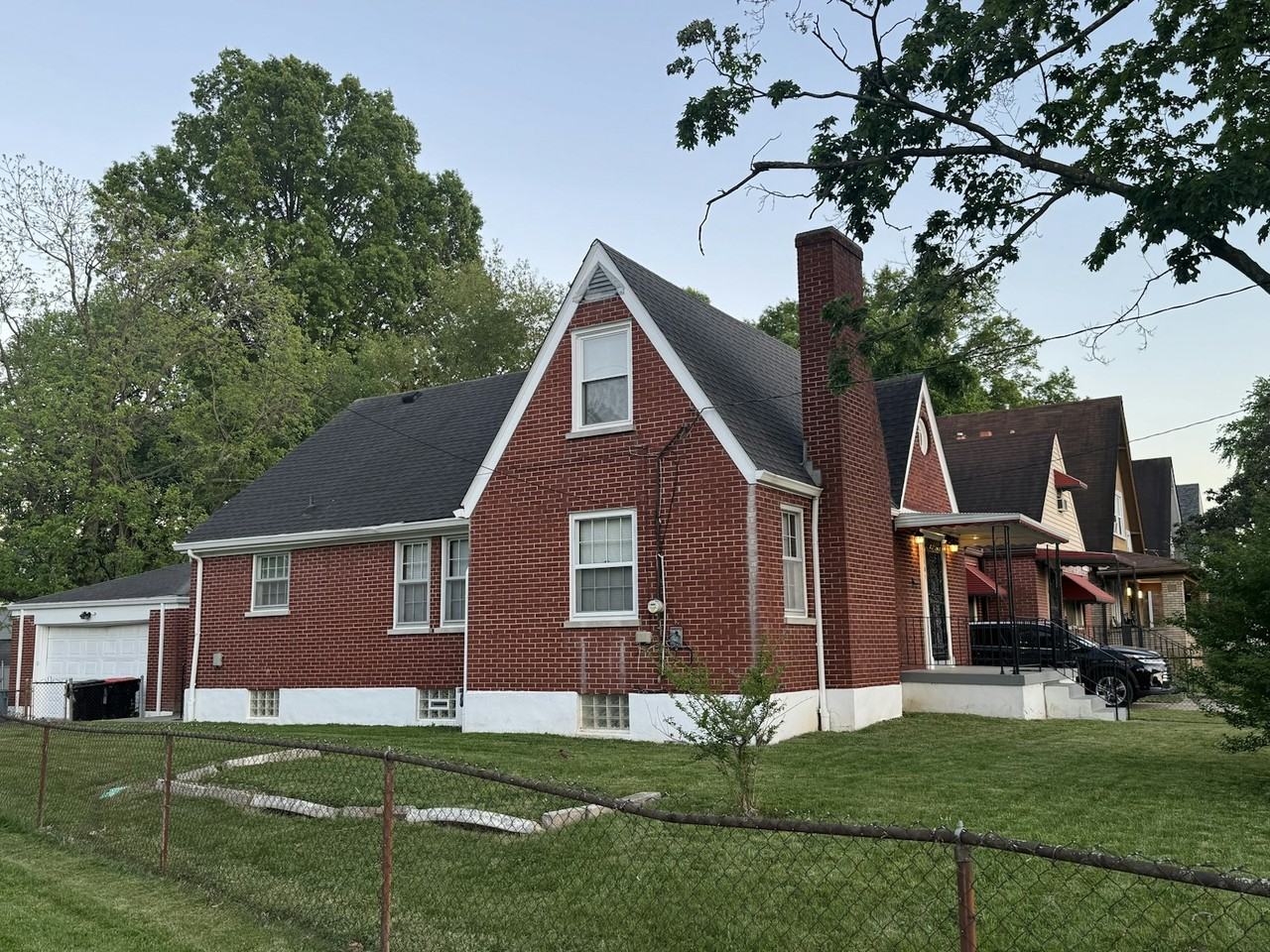 101 S 39th St - Photo 4 of 24