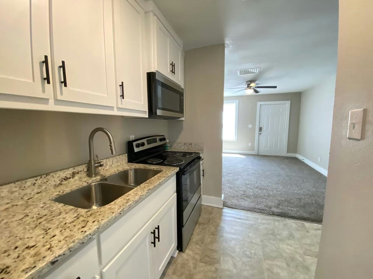 806 Jane Drive - Photo 3 of 16