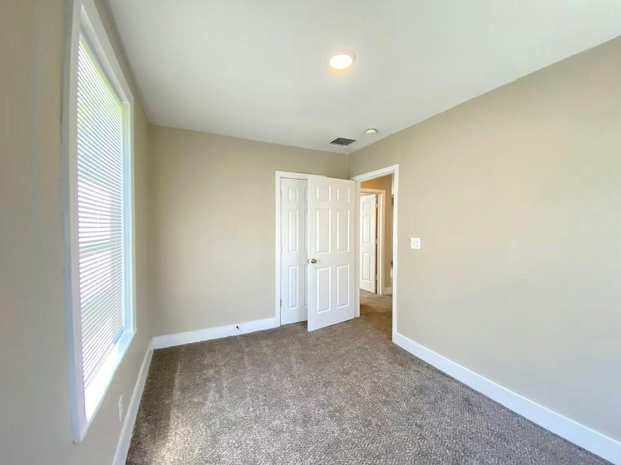 806 Jane Drive - Photo 6 of 16