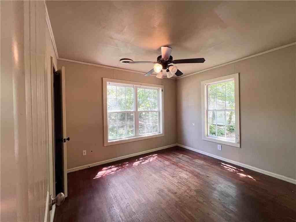 1433 N Garland Ave - Photo 3 of 9