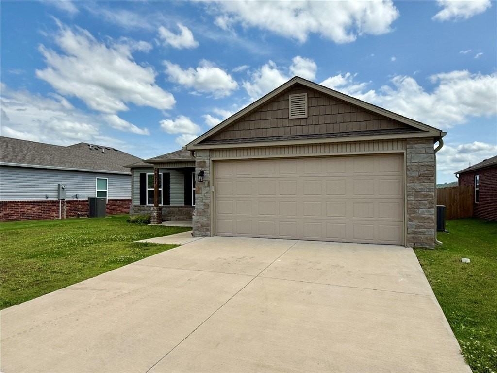 877 E Fairlane St - Photo 2 of 3