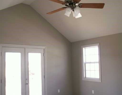 570 N Tennyson Ln - Photo 4 of 10