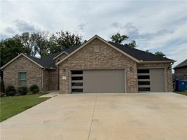 featured image of 3406 Sw Lucretia Rd