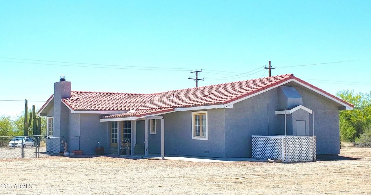 69762 Old Bell Rd - Photo 2 of 43
