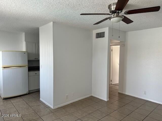 2525 N 52nd St #5 - Photo 2 of 13