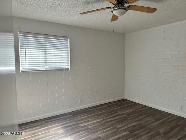 2525 N 52nd St #5 - Photo 6 of 13