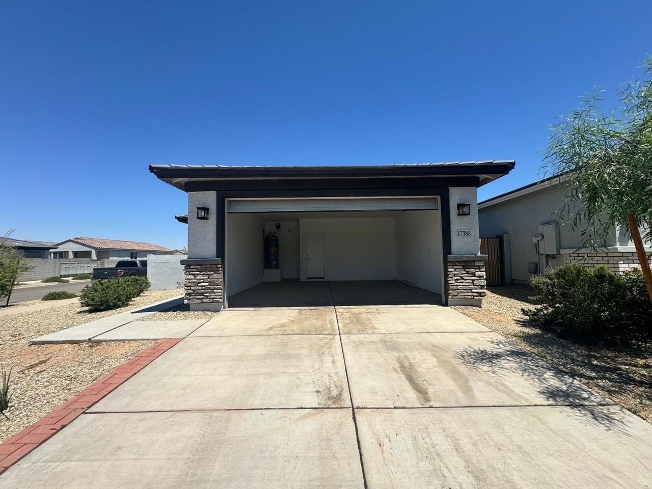 17388 W Country Club Ter - Photo 6 of 27