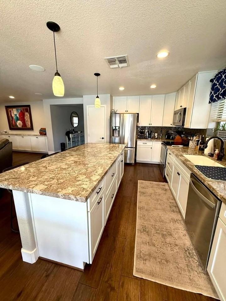 6732 S Vernon Dr - Photo 4 of 15