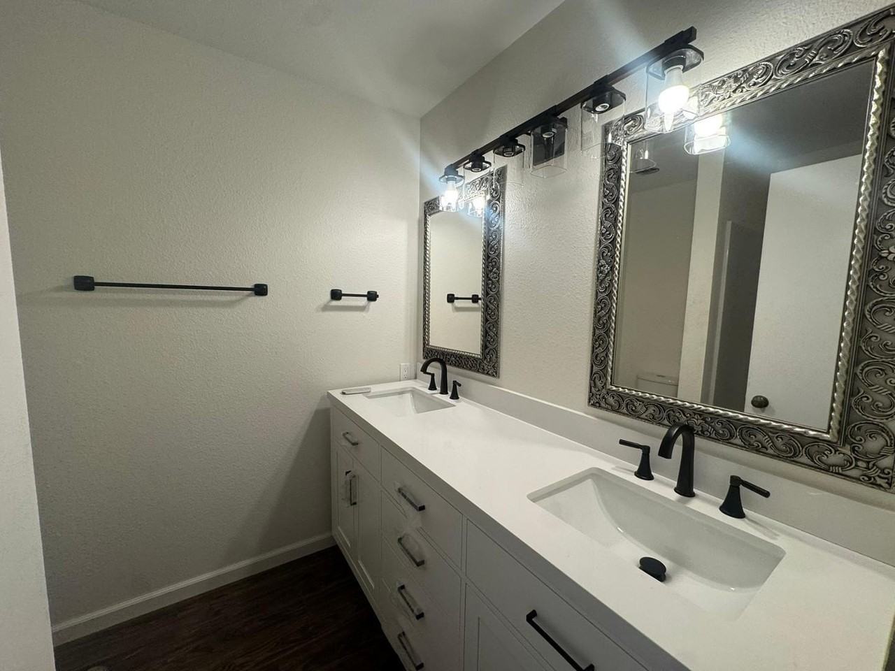 8216 E Keim Dr - Photo 7 of 22