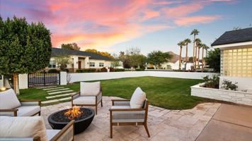 featured image of 3827 E Hazelwood St