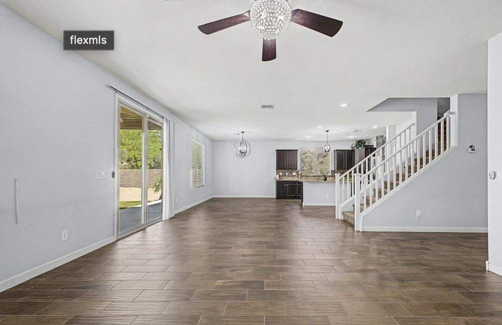 12394 N 69th Ave - Photo 5 of 15