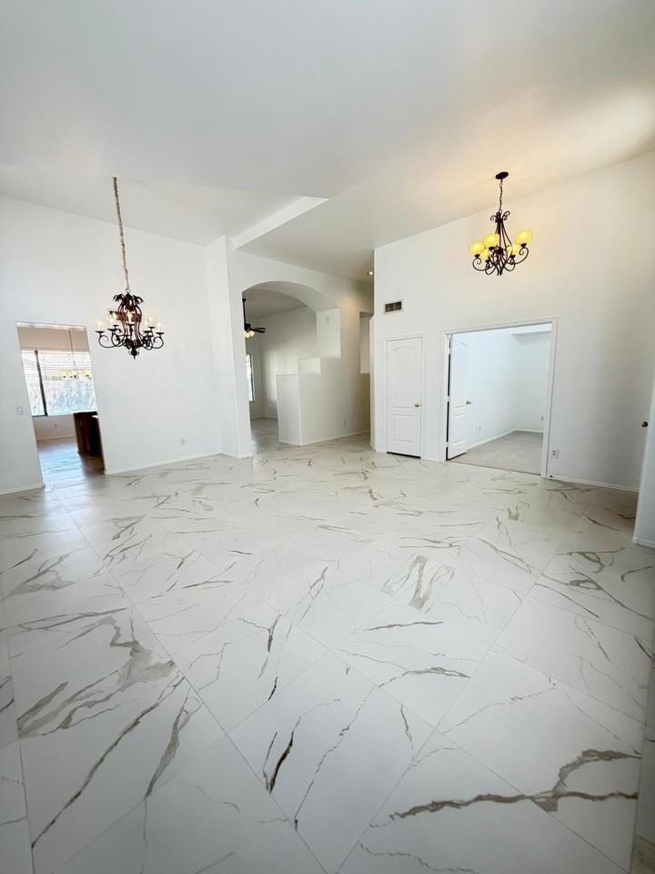 1776 W Canary Way - Photo 3 of 30