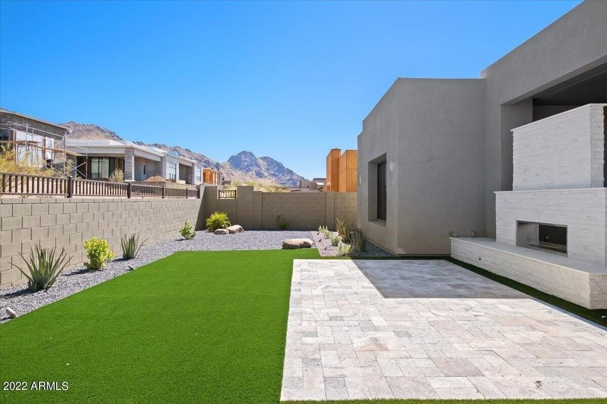 12387 E Black Rock Rd - Photo 3 of 23