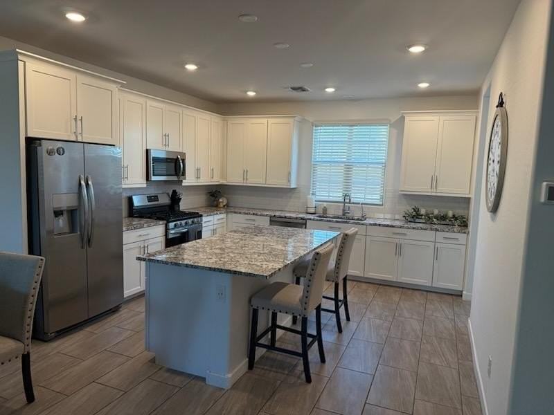 1123 E Newland Dr - Photo 4 of 11