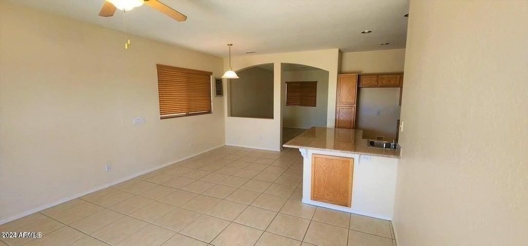 1842 N 112th Dr - Photo 2 of 13