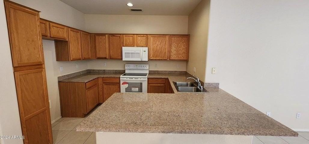 1842 N 112th Dr - Photo 4 of 13