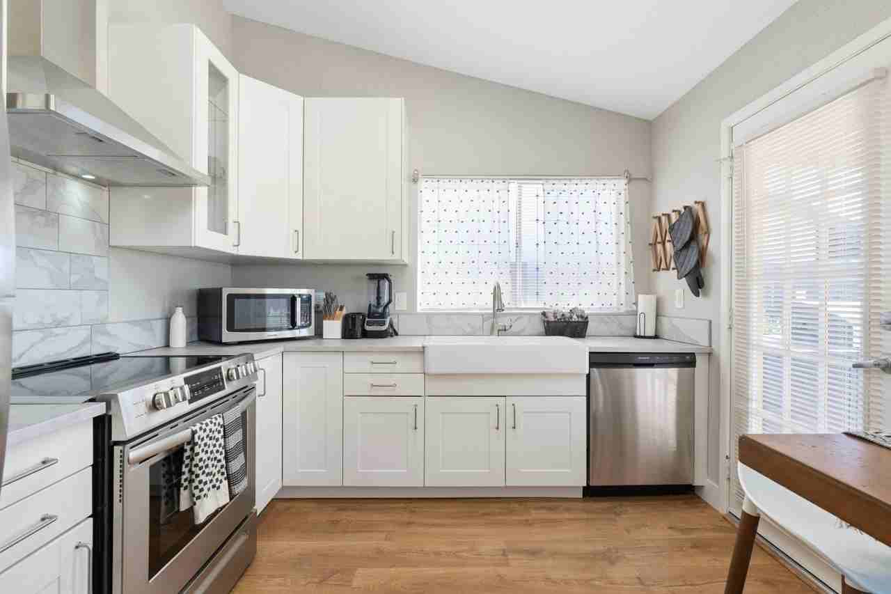 6913 E Kings Ave - Photo 6 of 17