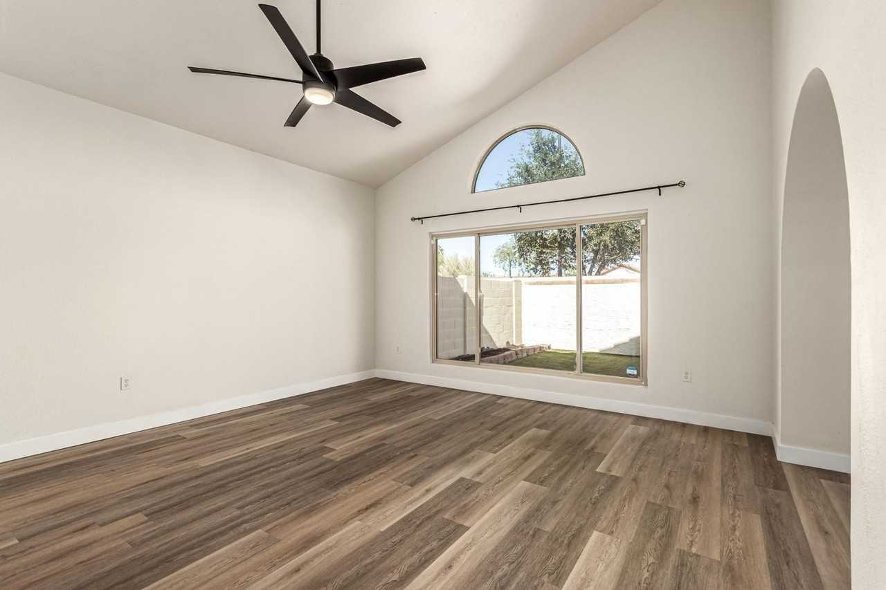 1538 E Laurel Ave - Photo 6 of 31