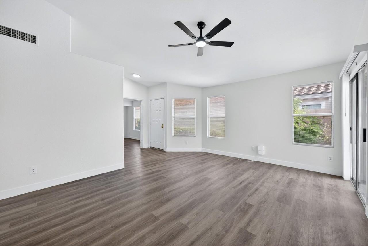 2481 S Karen Dr - Photo 5 of 26