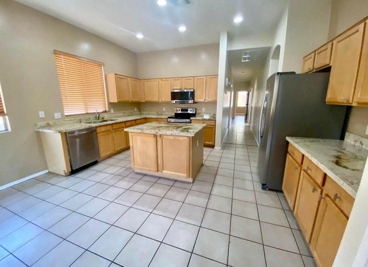 7360 W Tether Trl - Photo 3 of 5