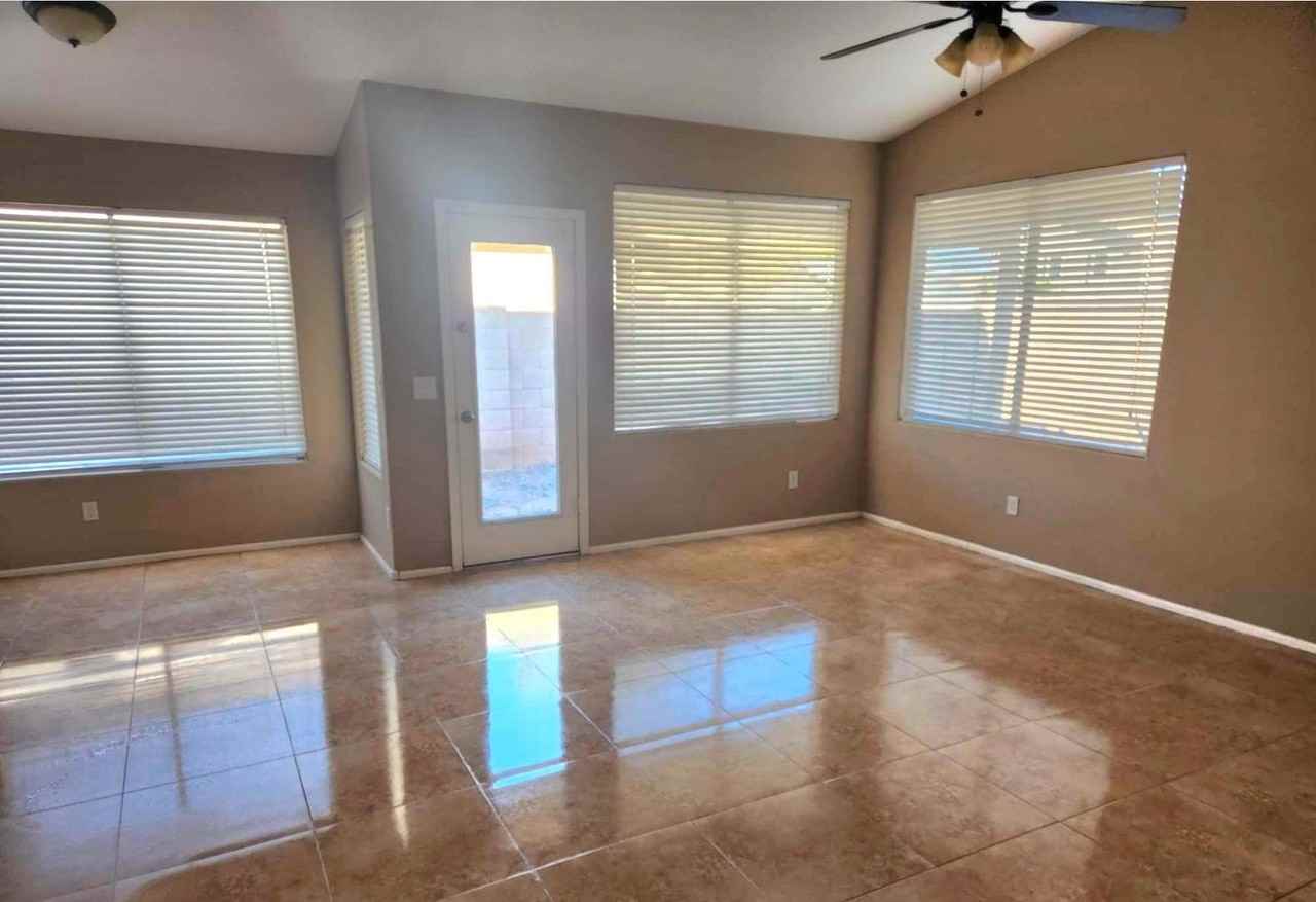 607 N 167th Dr - Photo 7 of 11