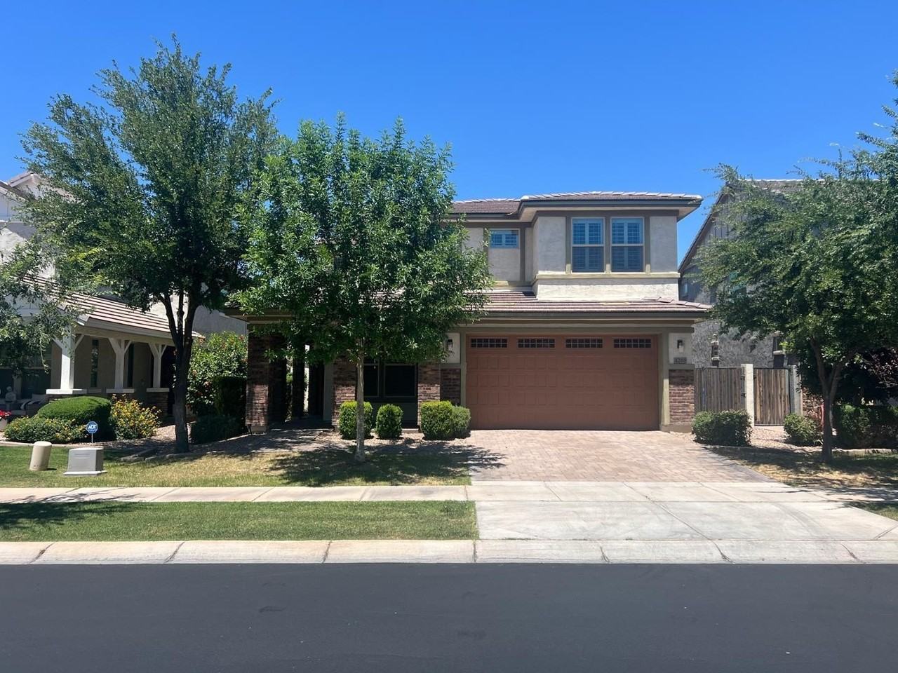 4268 E Palo Verde St - Photo 2 of 39
