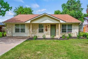 featured image of 3207 Heatherwood Dr