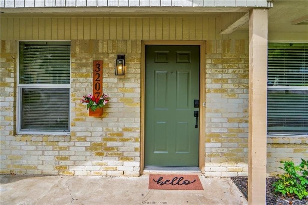 3207 Heatherwood Dr - Photo 2 of 22