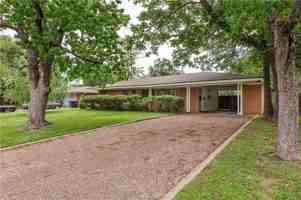 featured image of 501 Helena St