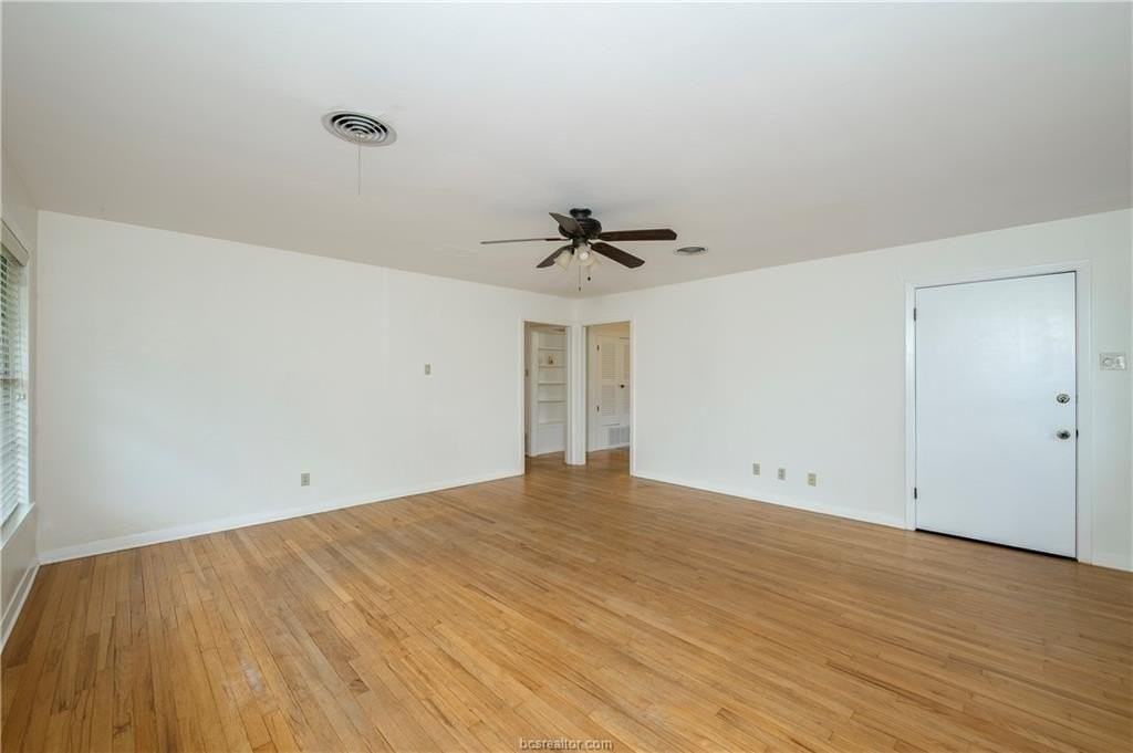 501 Helena St - Photo 4 of 25