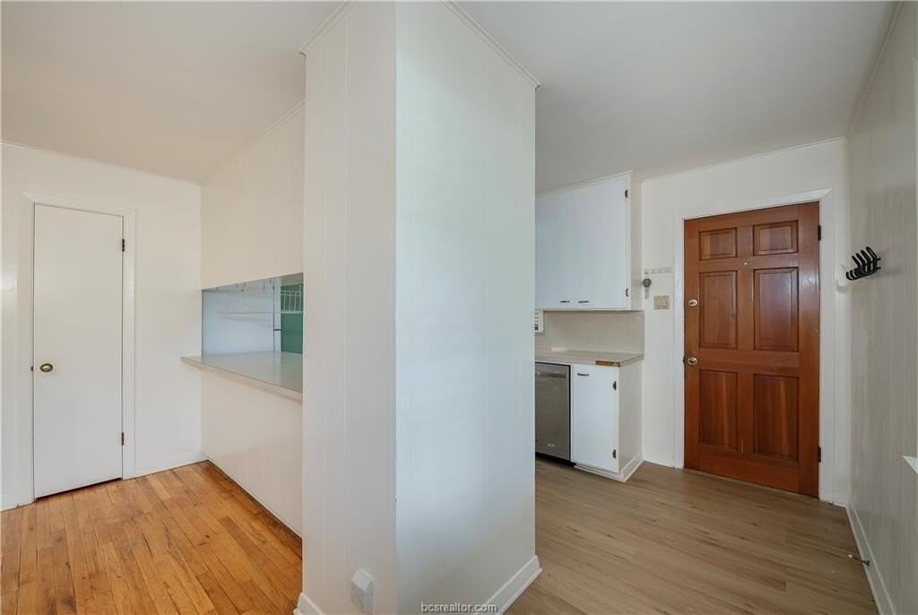 501 Helena St - Photo 7 of 25