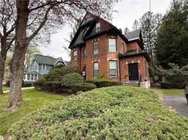 featured image of 12 Tilton Ave