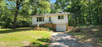25 Huron Dr - Photo 1 of 1