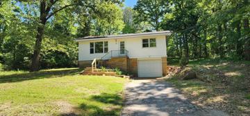 featured image of 25 Huron Dr