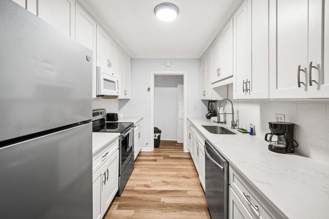 Reid Ave - Photo 2 of 24