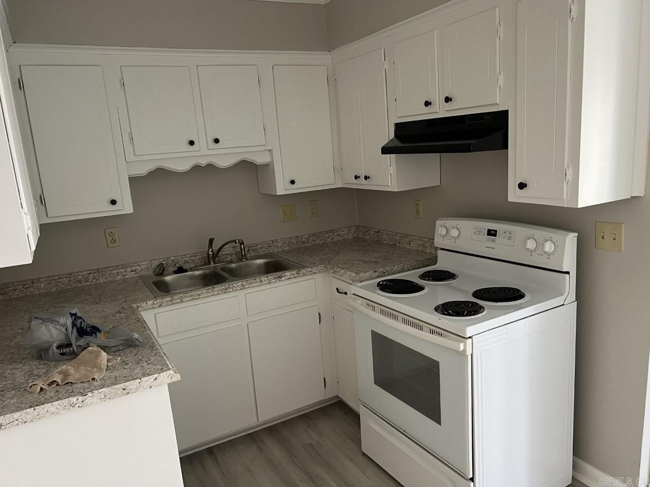 422 Brown St #3 - Photo 6 of 6
