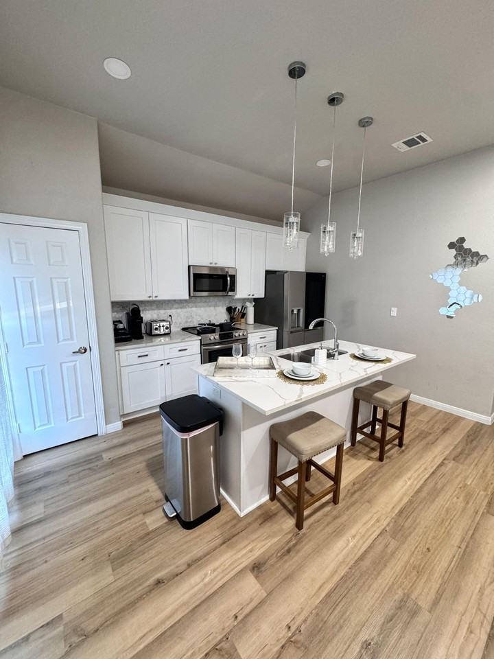 Calvin Ave - Photo 4 of 5