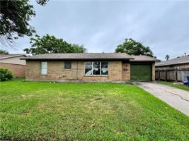 featured image of 5825 Hugo Dr