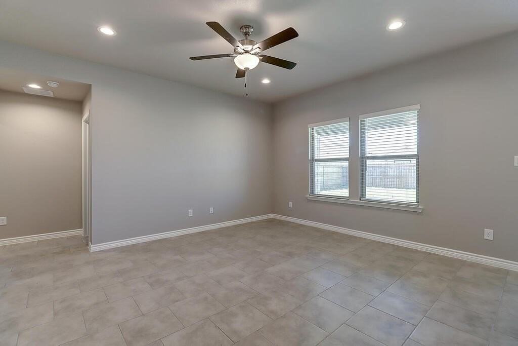 1278 Carnaby St - Photo 6 of 38