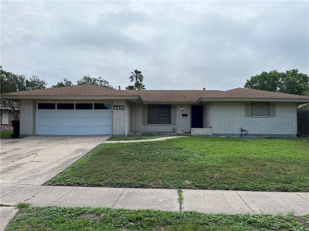 4438 Donegal Dr
