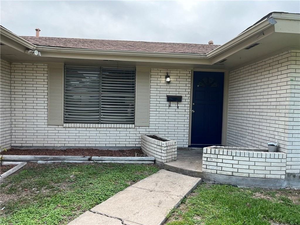 4438 Donegal Dr - Photo 3 of 23