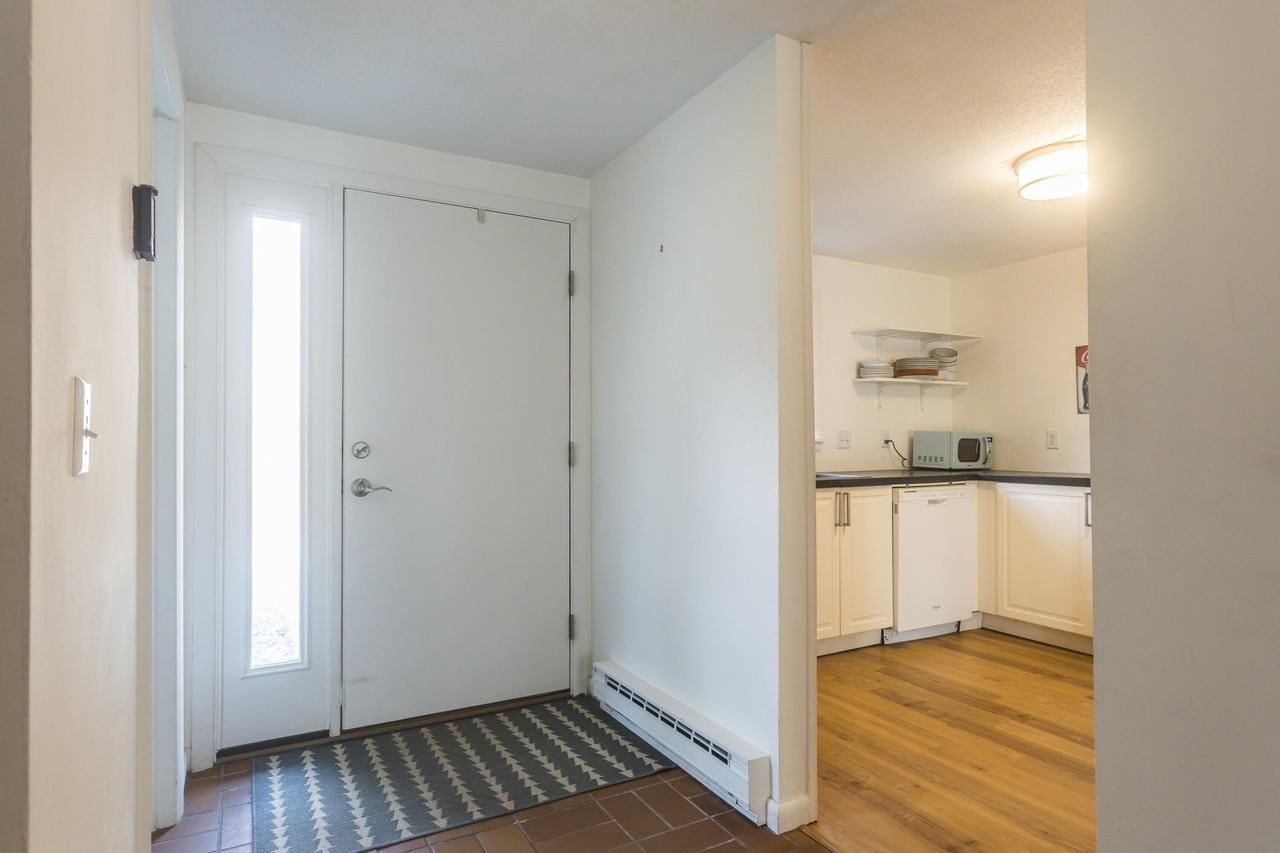 12 Woodrise Rd #12 - Photo 4 of 30
