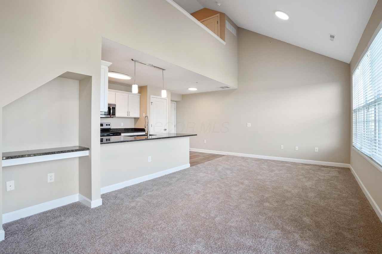 5906 Whitebark Pine Trl - Photo 2 of 41